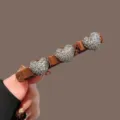 Pinza para el pelo de terciopelo marrón con corazones de pedrería brillante para mujer. - Pinza de pico de pato en forma de corazón / Café