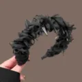 Black toothed non-slip plastic headband with ruffled mesh design, stylish hair accessory. - Ballet Ribbon Bow Headband / Black