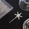 Glitzernde Strass Haarnadel funkelnder Stern Haarklammer elegantes Haaraccessoire für Damen. - Pentagramm Strass / Silber