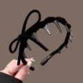 Black velvet hair hoop with anti-slip teeth and cute bow, elegant daily hair accessory for women. - Wrapped Bow Headband / Black