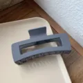 Molletta per capelli rettangolare opaca grigio scuro, grande pinza minimalista per capelli. - Grigio