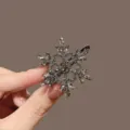 Pinza de pelo pico pato copo de nieve con diamantes de imitación aleación negra accesorio - Negro Pistola Cristal Copo de Nieve
