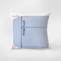 Primer plano del detalle del cojín con nevera azul impresa para decoración del hogar. - Estilo 406-13