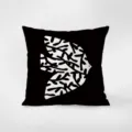 Gros plan détaillé du motif d'art abstrait noir et blanc sur la housse de coussin douce. - Impression Double Face 35x35cm (Housse Sans Rembourrage) / Art Abstrait 04