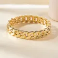 Gold chunky chain bracelet for women, trendy metal vintage style fashion jewelry accessory. - Twisted Chain Bracelet / Gold