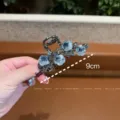 Pince à cheveux en métal camélia gris fumé avec roses bleues et strass, chignon élégant 9cm - Moyen (Gris Fumé)