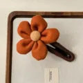 Pinza de pelo con flor de felpa de alta gama para mujeres, gran horquilla de pico de pato de fieltro. - Café