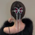 Elegante pinza de pelo de mariposa con diamantes de imitación perlas y rosas rojas - Clip Retorcido Mariposa Cuatro Flores Rojas