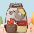 Sac à dos d'école pour enfants de dessin animé mignon, joli design d'ours et de champignon. - Marron