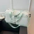 Mintgrüne große Reise-Damentasche, stilvolle einfarbige Freizeitschultertasche für den Alltag. - Grün