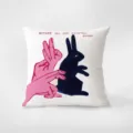 Dettaglio della federa artistica con ombra di coniglio e design rosa creativo in tessuto. - Federa 35x35cm Senza Imbottitura / Arte Carina Rosa 4