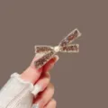 Pinza de pelo con lazo de circonita marrón estrás perla accesorio lateral elegante - Púrpura Diamante Triturado Perla