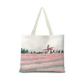 Vue détaillée de la texture du tissu et des belles finitions de ce sac cabas en toile. - Paysage Tranquille Horizontal 01 Sangle Beige