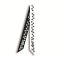 Élégant foulard twilly noir et blanc à motif floral, idéal comme ruban pour sac et hair. - Style 6