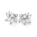Elegante zilverkleurige oorknopjes met zirkonia stenen in marquise en ronde geslepen. - Platina