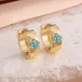Franse vintage gouden creolen met blauwe zirkoon vierbladige bloemhangers voor dames. - 16K Goud Blauwe Zirconia