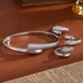 Zilverkleurige C-vormige strass open armband ring en oorknoppen sieradenset variant - Armband Ring en Oorbellen / Zilver