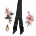 Zwarte zijden twilly sjaal met witte strass steentjes, elegante haarband en accessoire. - Zwart Stijl 1