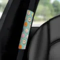Car seatbelt cover with cute cat and donut pattern, comfortable shoulder pad, interior decor. - Bowknot Kitten 05