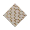 Détail de set de table en tissu nordique avec motif de lapin doré sur fond gris, repas. - Motif Lapin 07 / 12x12 Set de Table
