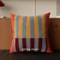 Dettaglio cuscino decorativo a righe Bauhaus, cuscino geometrico moderno per divano e letto. - Stampa Bifacciale 35x35cm (Copertura Senza Imbottitura) / Bush Stripe - Blu Giallo