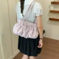 Bolso de hombro plisado con lunares rosa pastel estilo coreano con lazo para mujer. - Rosa Sin Colgante