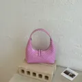 Bolso de hombro rosa con lunares, bolso de mano brillante y moderno para mujer. - Rosa