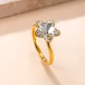 Exquisito anillo de estrella de acero inoxidable zirconita, joya dorada elegante. - Talla 7 / Blanco