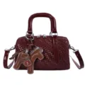 Donkerrode geweven PU varton tas met leren paardenbedel, stijlvolle schoudertas. - Rood met Hanger