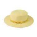 Gelber Strohhut mit Kettendetail, flache Krempe, Strandhut für Damen, ideal für Sommer und Outdoor. - Kopfumfang 54-60cm / 08