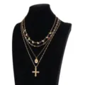 Ensemble de collier superposé à quatre couches avec pendentif croix et étoiles style rétro chic - Or