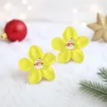 Weihnachten Blume Ohrstecker mit süßem Schneemann Detail, perfekter festlicher Schmuck für Winter. - Gelber Schneemann