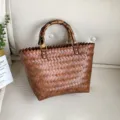 Retro geflochtene Handtasche mit elegantem Bambusgriff, große Freizeittasche für Alltag. - Klein (Ohne Anhänger) / Braun