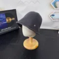 Γκρι πλεκτό bucket hat για γυναίκες, casual μαλακό καπέλο ψαρά με μεταλλική διακόσμηση. - M (56-58cm) / Γκρι
