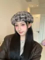 Stylish plaid beret hat for women, sweet Japanese retro vintage design, trendy painter hat. - M (56-58cm) / Black