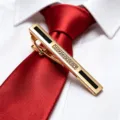 Pince à cravate dorée pour homme avec émail noir élégant et strass étincelants pour bureau. - Or Émail (TP-ASD002-WA02)