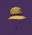 Gros plan sur le bob jaune avec sa sangle violette et sa cordelette de vent réglable. - M (56-58cm) / Jaune