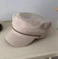 Retro beige flat top cap for women, vintage style octagonal hat for autumn winter. - M (56-58cm) / Off White