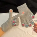 Schattige grijze gebreide handschoenen met vijf vingers en grappige mondborduurwerk voor dames. - Grote Mond Monster Handschoenen [Grijs]