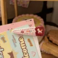 Sweet-cool rocking horse hair clip, cute cartoon duckbill clip for girls bangs variant. - Red and White Two-Tone Hairpin