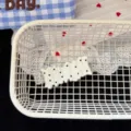 Korean fashion black and white pleated polka dot hair clip, sweet style duckbill clip variant. - Pleated Square Hair Clip / White