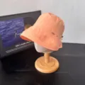 Sombrero de pescador naranja melocotón para mujer gorra de sol casual con detalle de metal - Naranja