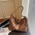Brown casual hobo shoulder bag for women, large capacity stylish daily leather tote bag. - Brown With Bear Pendant