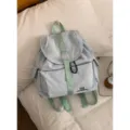 Zaino casual in nylon da donna azzurro chiaro elegante borsa da viaggio per la scuola - Blu Chiaro Senza Charm