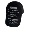 Gorra de béisbol negra detalle con estampado de texto graffiti y visera curvada. - M (56-58cm) / Negro