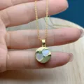 Exquisite gold-plated necklace featuring a double heart mother-of-pearl round pendant detail. - Heart / Gold