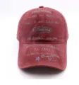 Gewaschene rote Baseballkappe Detail, Vintage Streetwear Graffiti Stickerei, gebogener Schirm. - M (56-58cm) / Bordeauxrot
