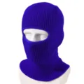 Vista dettagliata del passamontagna da sci in maglia blu tinta unita, cappello caldo da equitazione - Blu Zaffiro