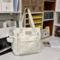 Witte canvas tote tas met sterrenprint, schouderband en beer hanger voor studenten. - Tote Bag / Zonder hanger / Witte Bijlestas