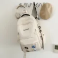 Sac à dos décontracté blanc style coréen pour étudiants, cartable avec adorables badges. - Sac à dos / Avec Pendentif / Blanc